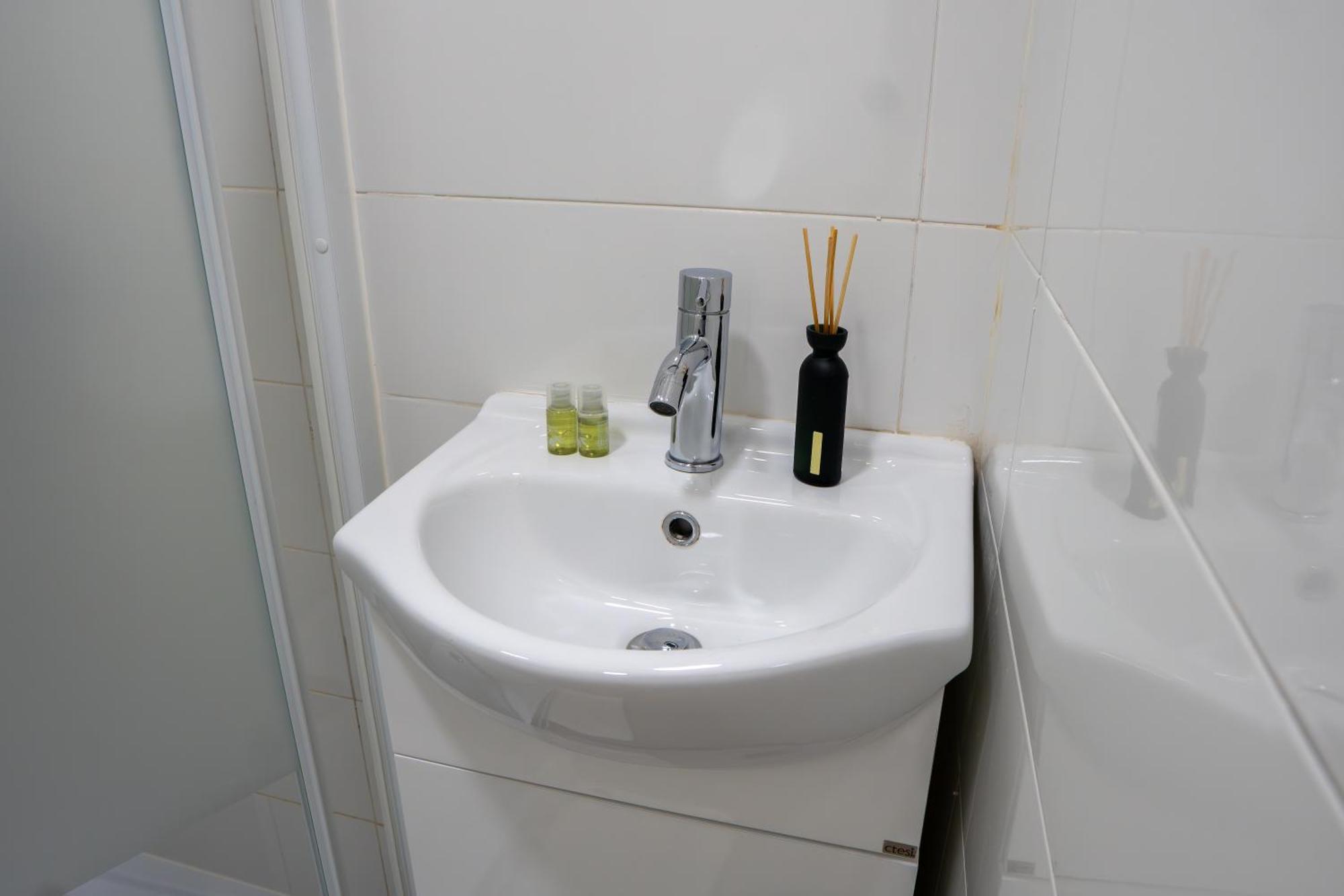 Matching Loures Guest House Экстерьер фото